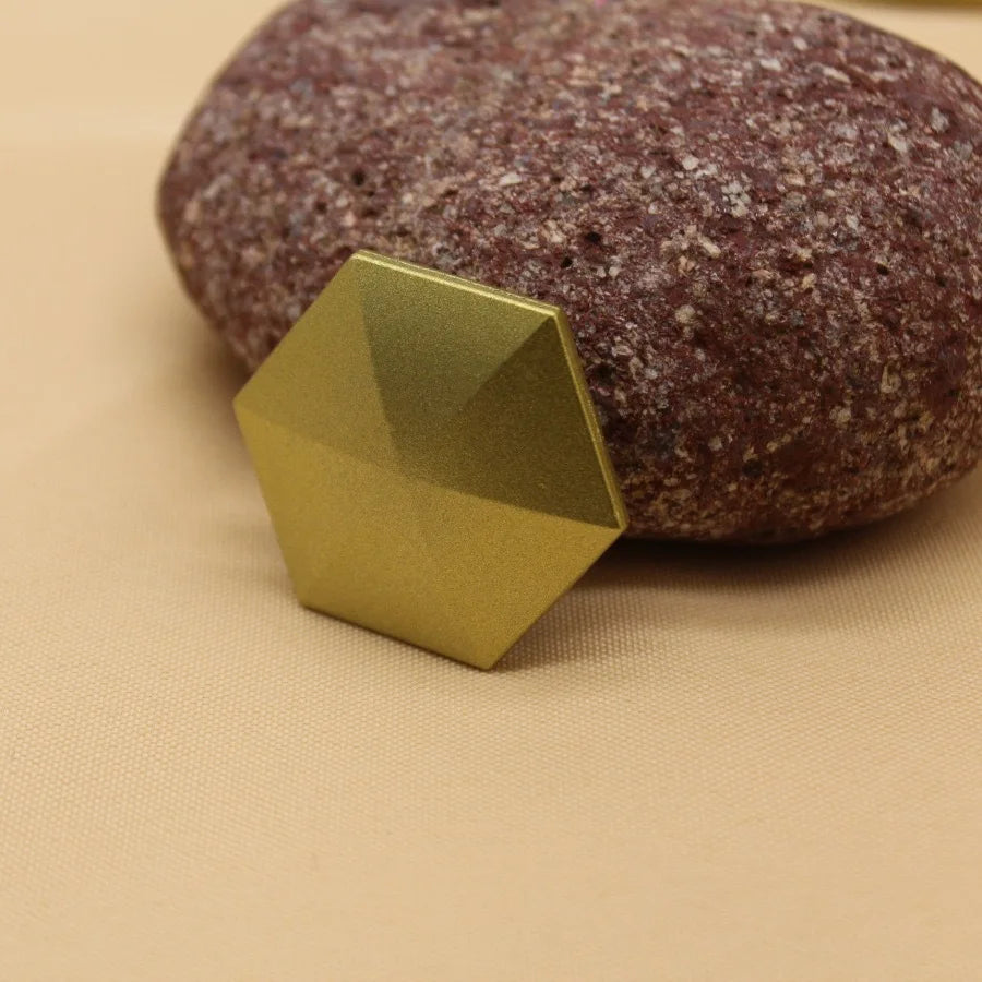 Flipo Flip Fidget Toys Rotating Kinetic Alloy Desktop Toys for Adults Office Fidget Spinner Anti Stress Relief Toys for Children